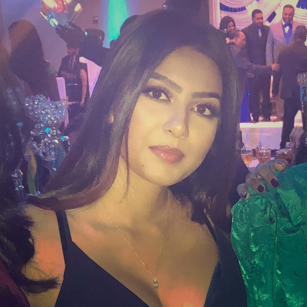 Meet your Posher, Divya